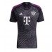 Maillot de foot Bayern Munich Thomas Muller #25 Extérieur vêtements 2023-24 Manches Courtes